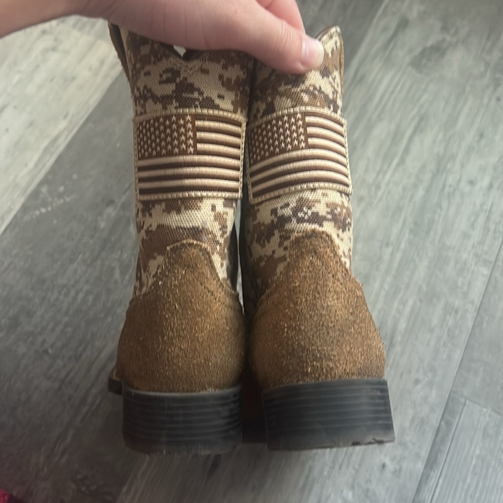 Ariat Brown and Tan Camo Kids Cowboy Boots - Picture 5 of 10